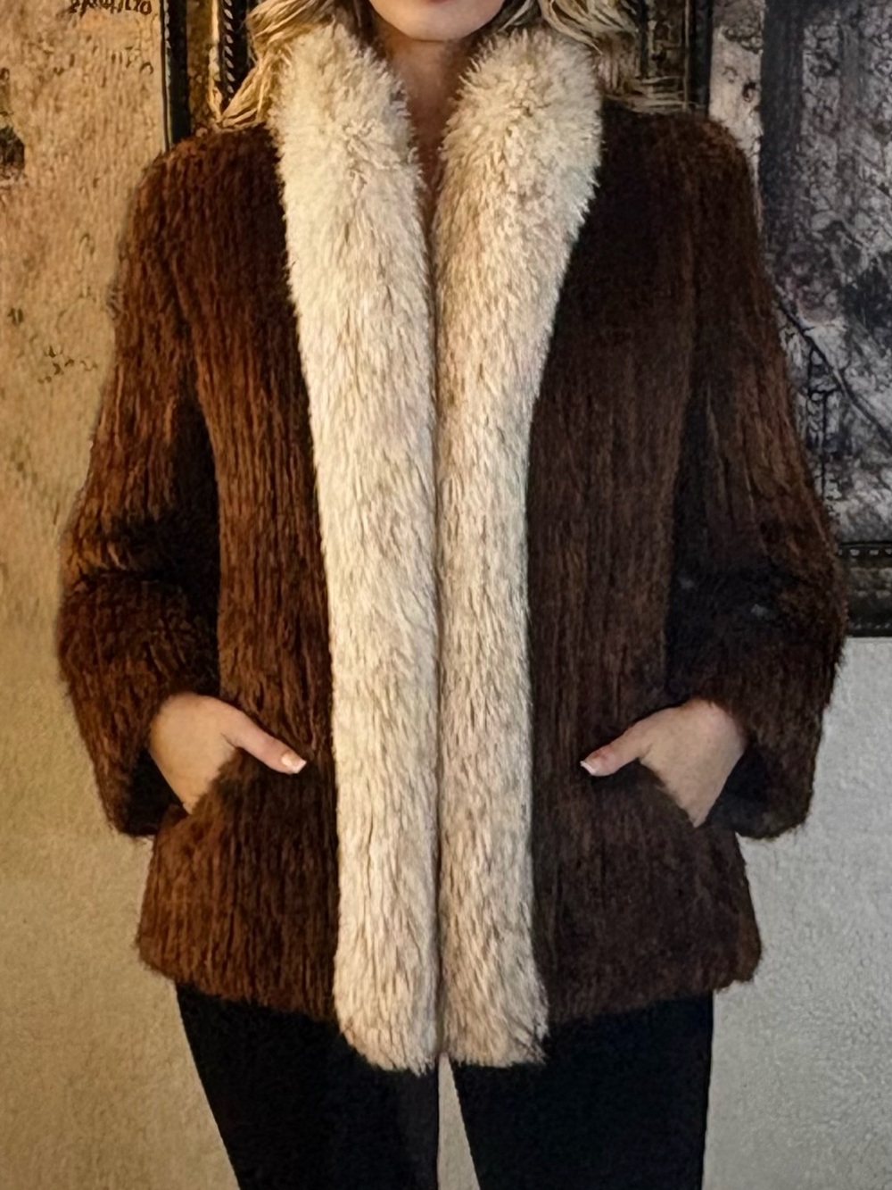 Saga Fur brown Mink jacket with Cream Fox Collar - Size 12/Large Pre-owned.